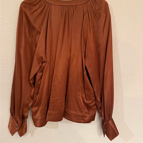 Rails Wynna Rust Women’s Blouse Top Silk Satin - Picture 5 of 6